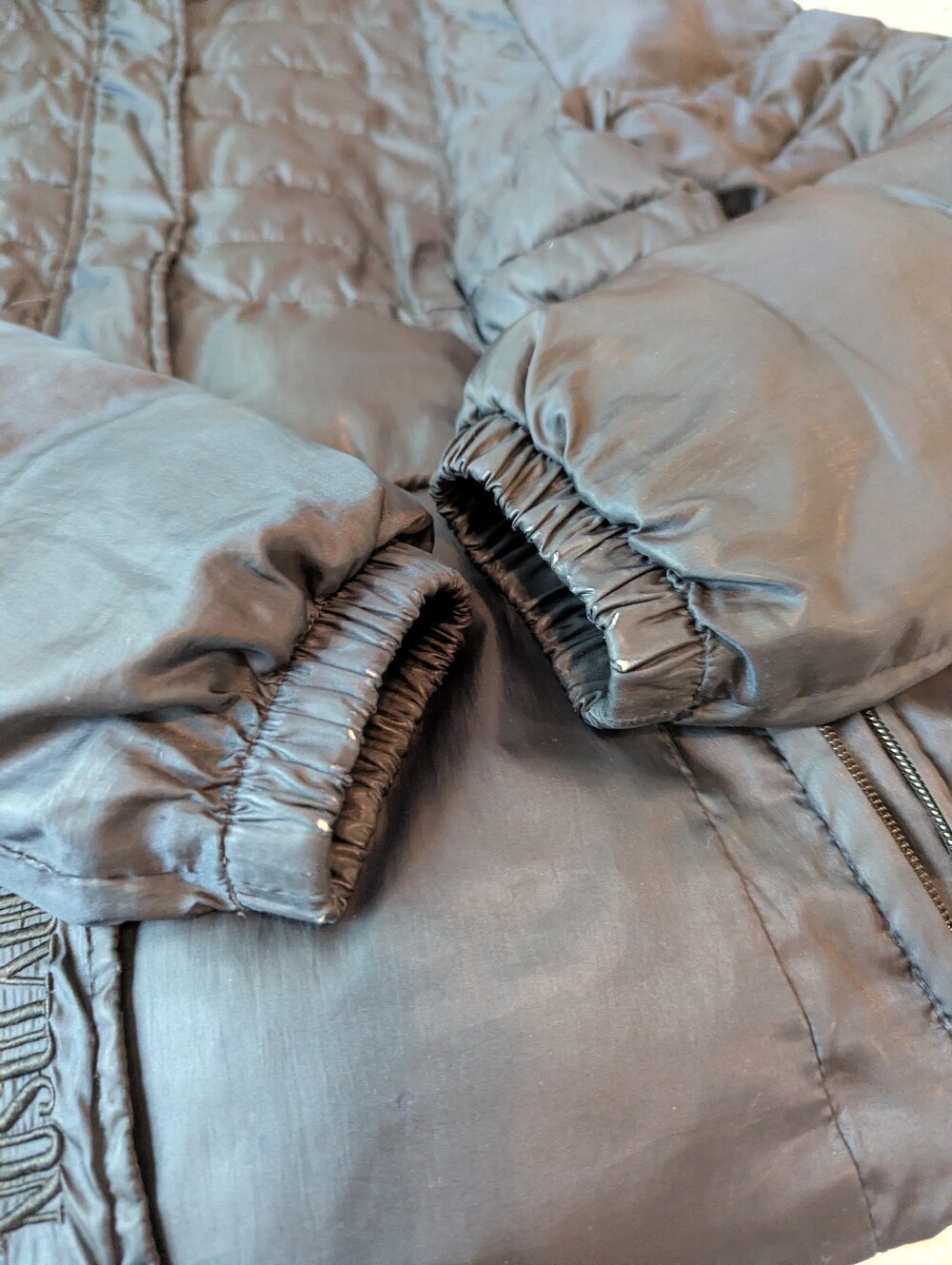 Harley-Davidson Black Quilted Puffer Jacket with Zipper Pockets - Picture 3 of 8